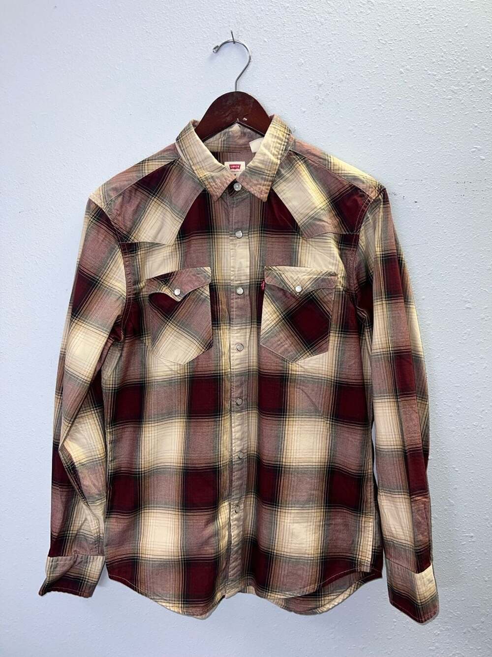 Levi's Pearl Snap Western Shirt Mens M Red Plaid Long Sleeve Standard Fit 0491
